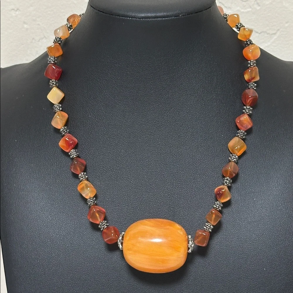 Cornelian Polished Stones With Bakelite Focal Point Large Bead Vintage Necklace